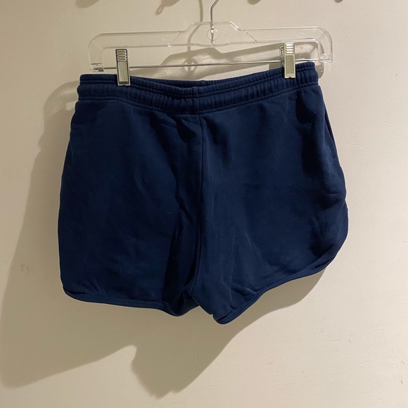 Navy blue Reformation sweat shorts. - Picture 3 of 3